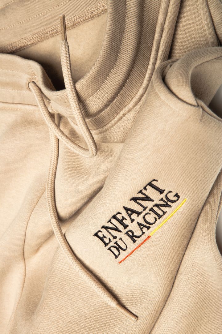 Un look casual et élégant à la fois.